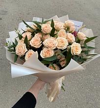 Букет Кремовые розы Латте в Трубино